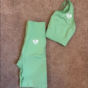 Womens best green set